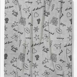 🆕 Victoria Secret Pink Sherpa blanket- original